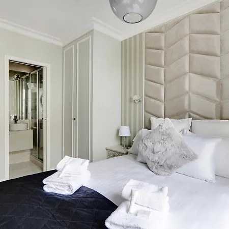 Pick A Flat's In Montmartre - Rue Lepic Apartment