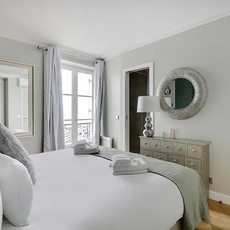 Pick A Flat's In Montmartre - Rue Lepic Apartment Paris