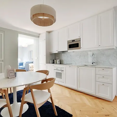 Apartment Pick A Flat's In Montmartre - Rue Lepic Paris