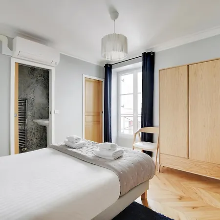 Pick A Flat's In Montmartre - Rue Lepic Apartment Paris