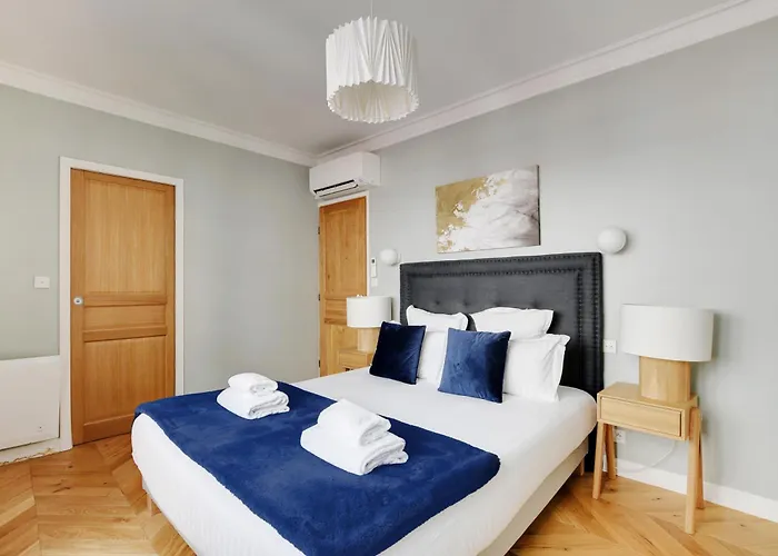 Pick A Flat's In Montmartre - Rue Lepic شقة